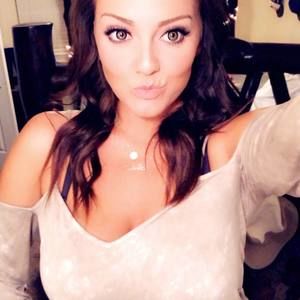 Meet your Posher, Abbie